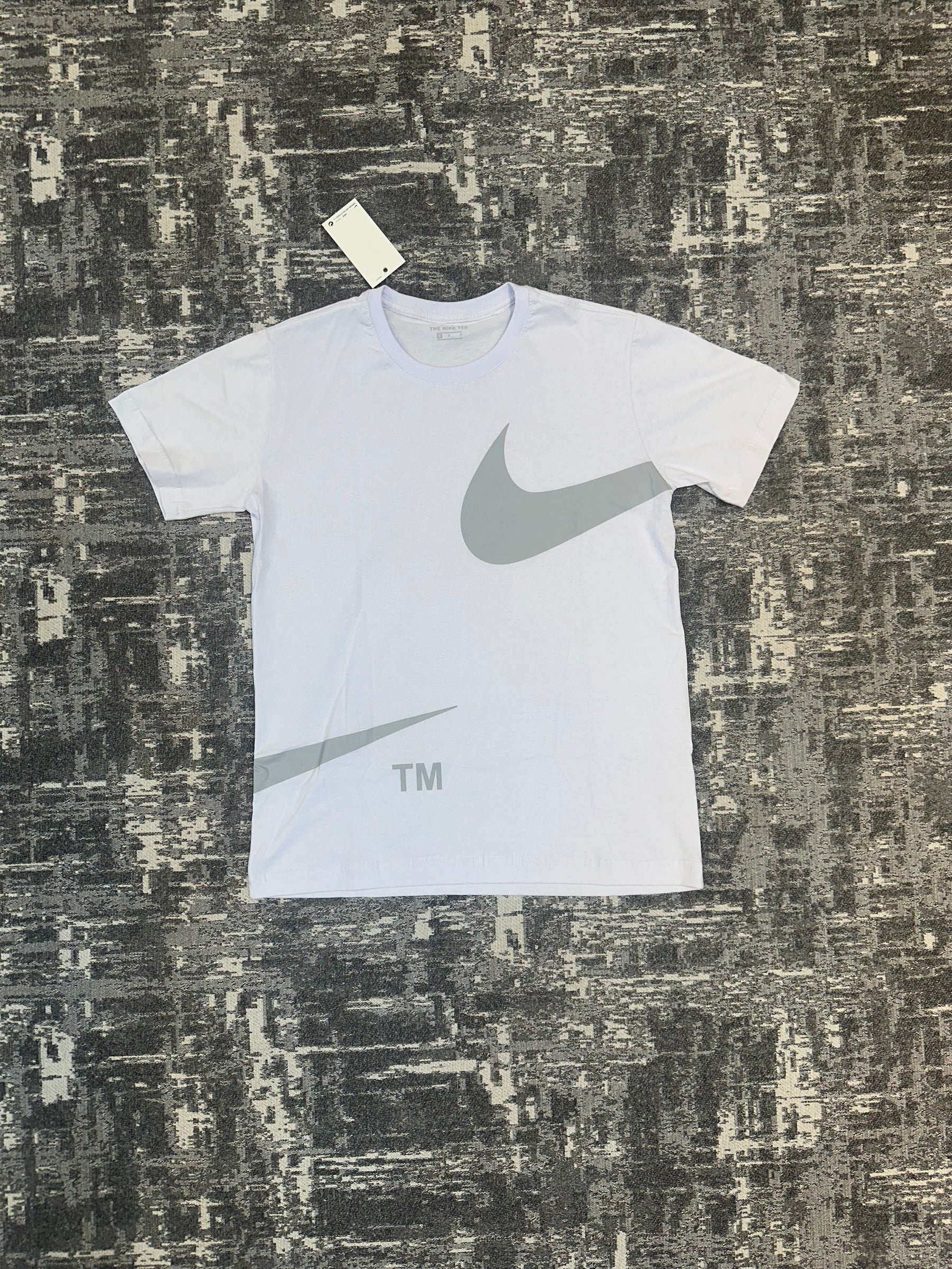 Camiseta NK - Branca