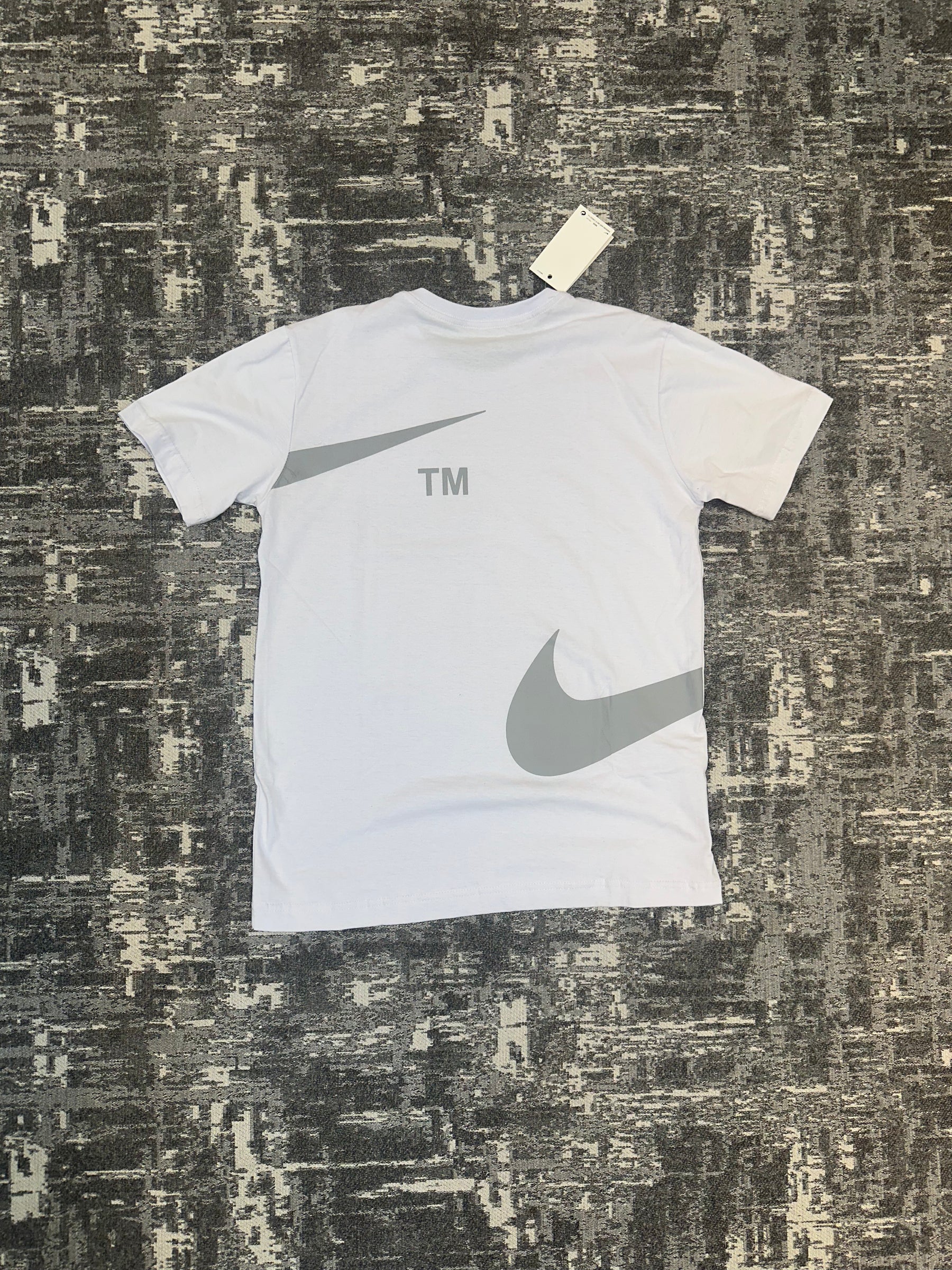Camiseta NK - Branca