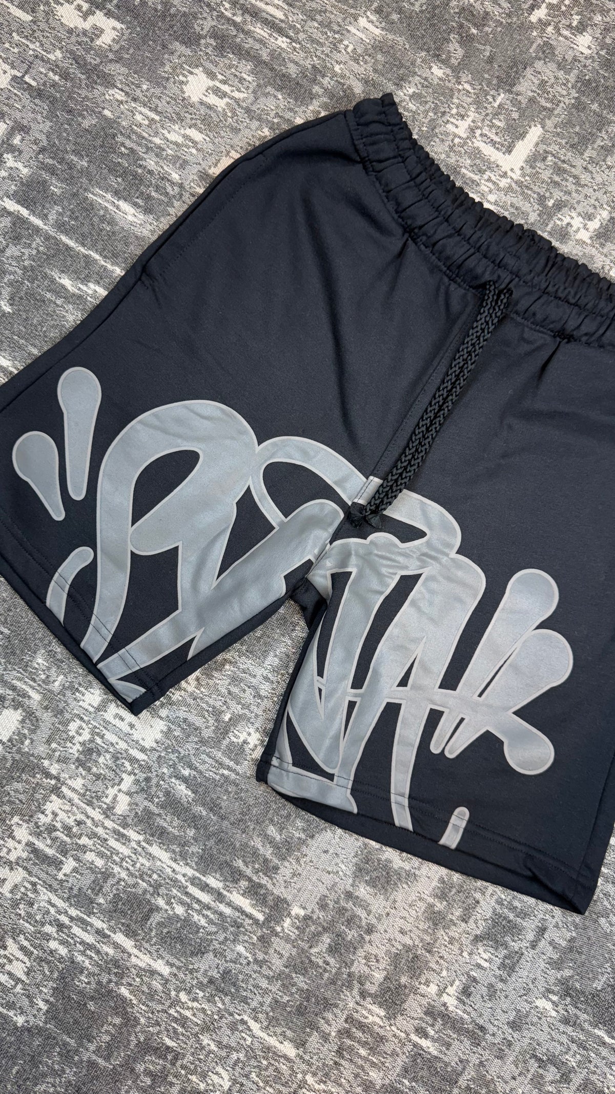 Shorts Syna - Cinza